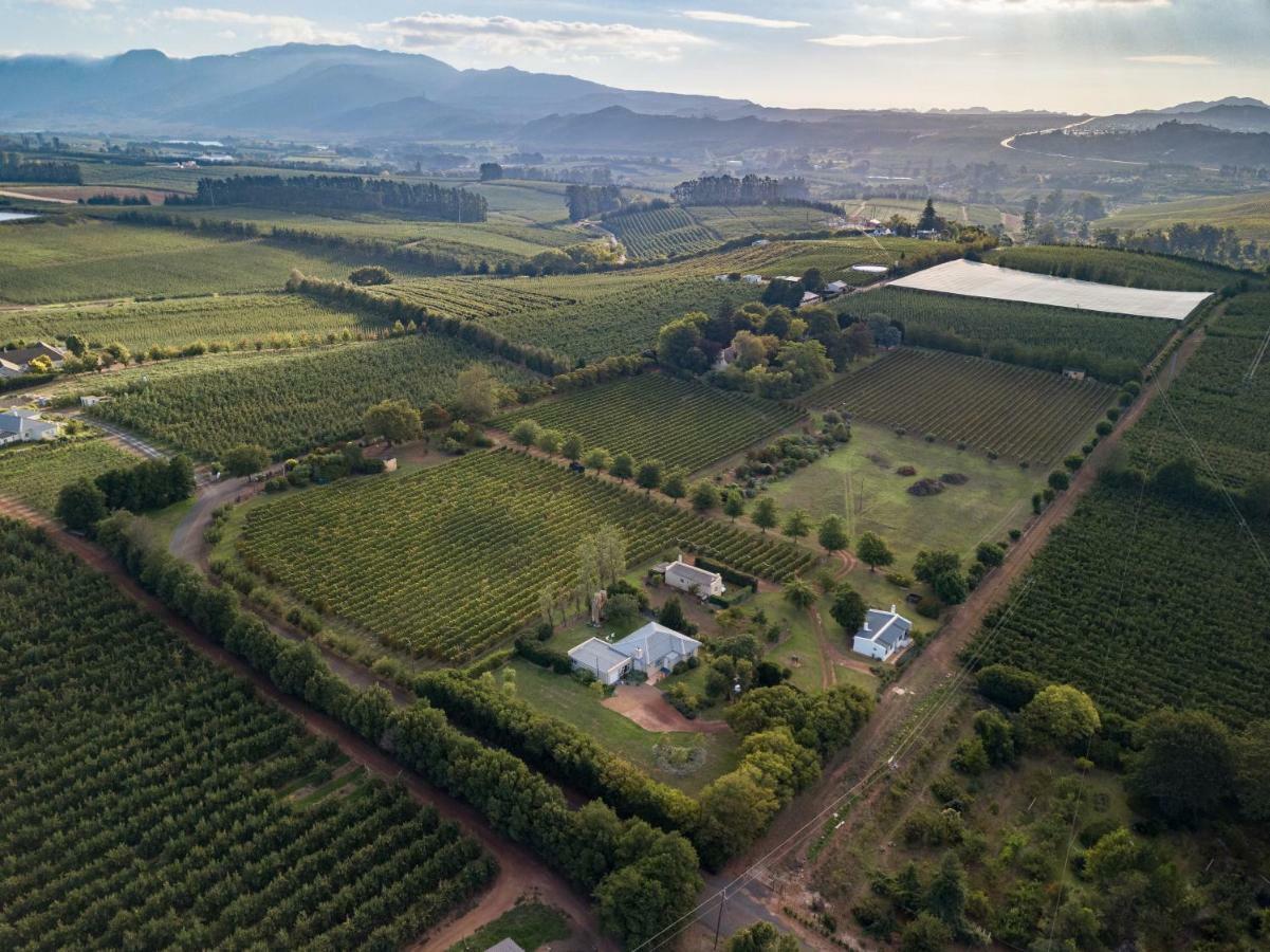 Belfield Wines And Farm Cottages Grabouw Exterior photo